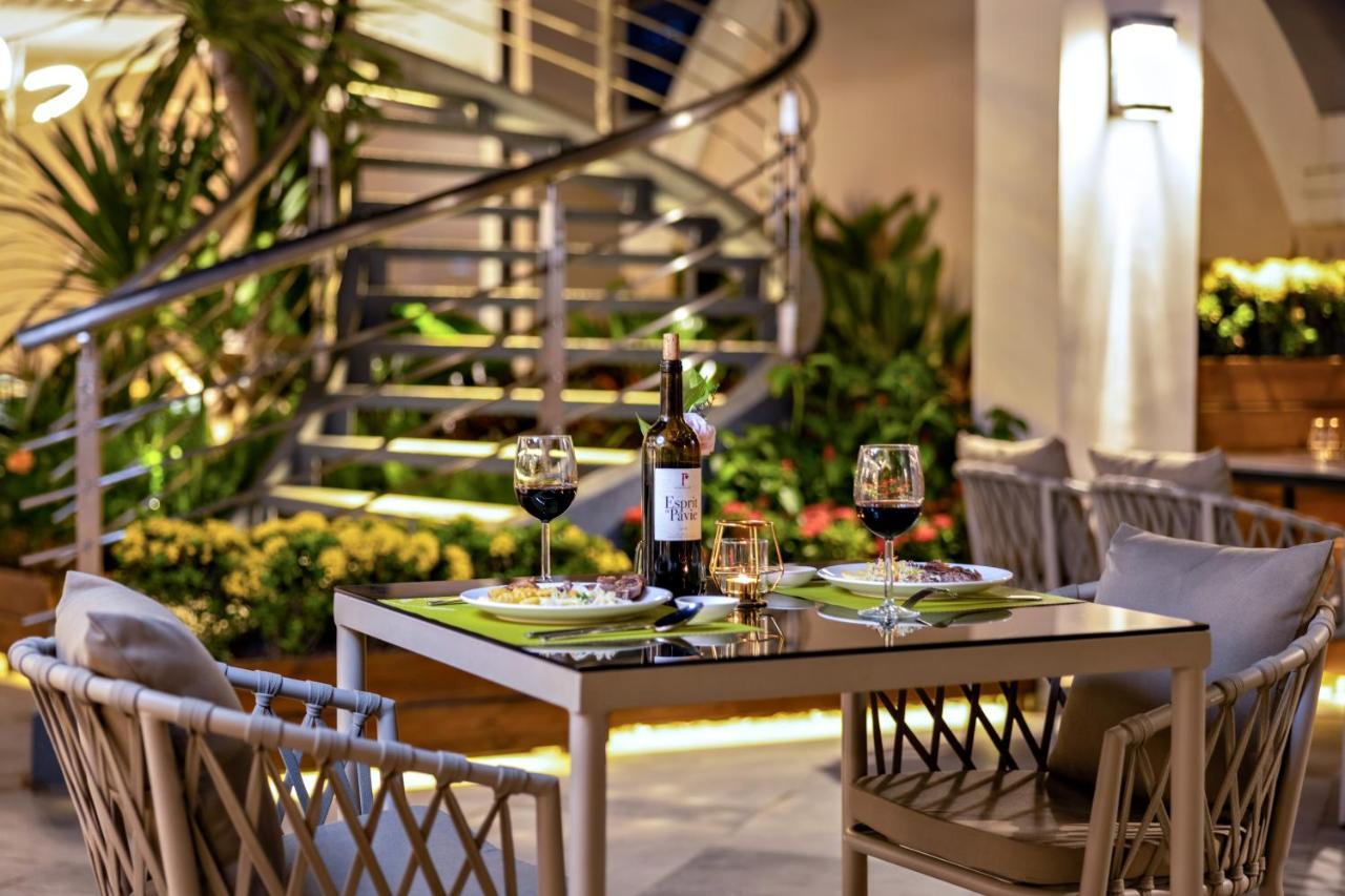 Maxx Phnom Penh Downtown By H World Hotel Exterior foto