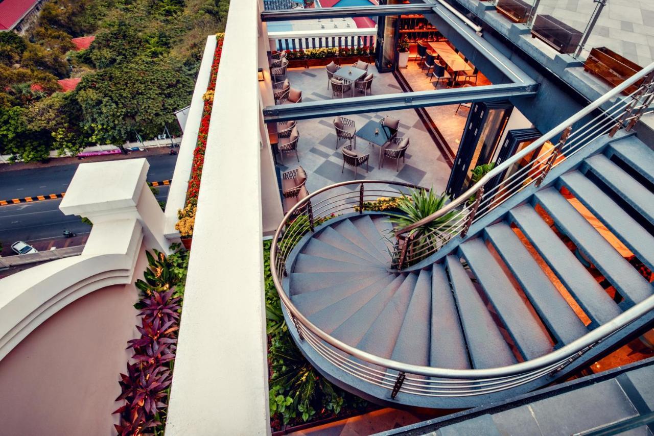 Maxx Phnom Penh Downtown By H World Hotel Exterior foto